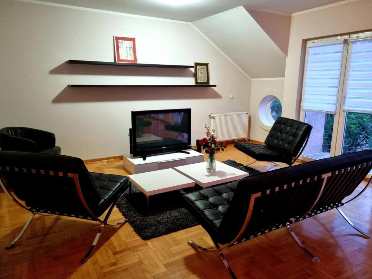 Apartman Branko Kruševac Exteriör bild
