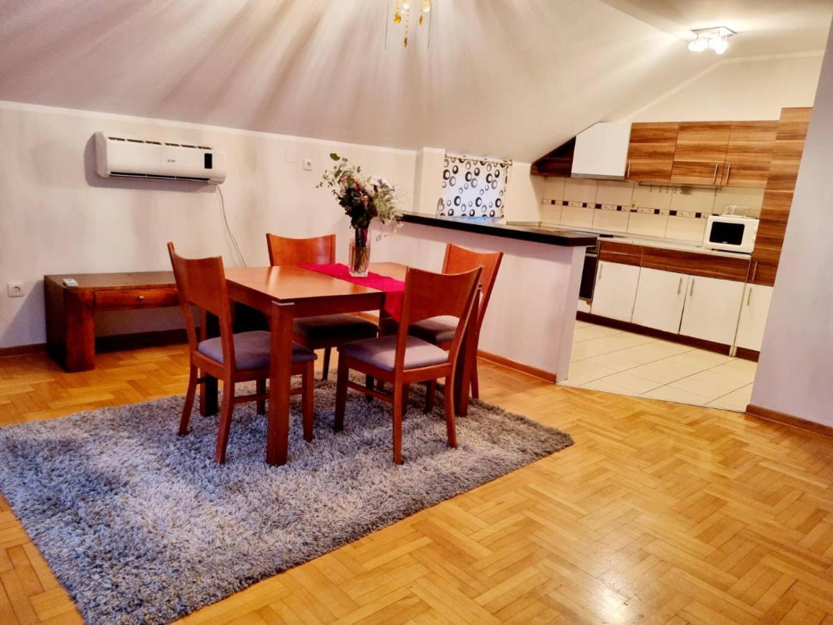 Apartman Branko Kruševac Exteriör bild
